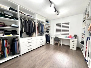 Duplex despartit prin garaj, 5 camere, 137 mp utili - Dumbravita - imagine 14