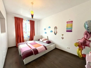 Duplex despartit prin garaj, 5 camere, 137 mp utili - Dumbravita - imagine 13