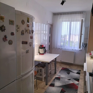 Apartament cu 4 camere decomandat  - imagine 6