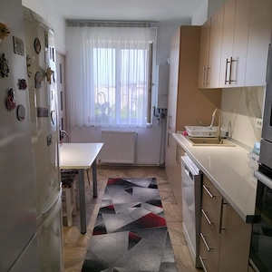Apartament cu 4 camere decomandat  - imagine 4