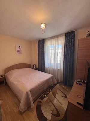 Apartament cu 4 camere decomandat  - imagine 9