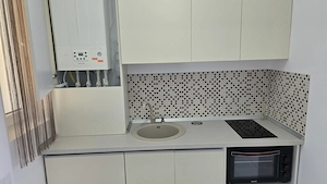 Vand garsoniera in Deva,langa Primarie, et 3,mobilata si utilata integral,ideala pentru afacere  - imagine 9
