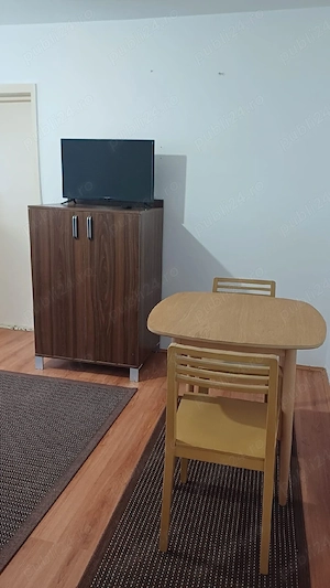 Apartament cu 2 camere în zona Circumvalatiunii-Dacia etaj 1 boxa C.F. - imagine 4