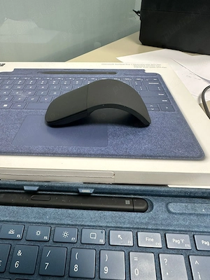 Microsoft Surface Pro 8 în stare excelentă - imagine 5