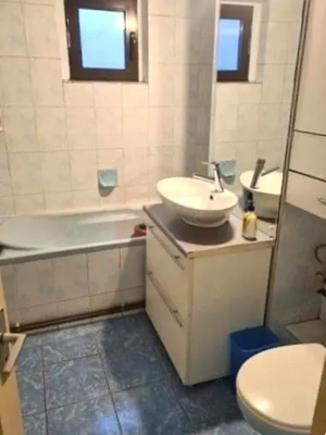 Apartament spațios, 2 camere decomandate, etaj 1, zona Piața Centrală - imagine 6