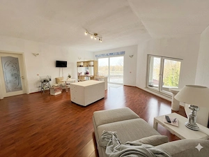 Proprietate rară pe Lacul Grivița | Teren 1902 mp + Vilă 568 mp | Nord Bucuresti - imagine 8