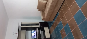 Inchiriez garsoniera mobilata    pe str Hipodrom  aprope de Liceul Pedagocic  - imagine 7
