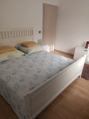 Închiriez apartament
