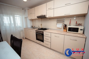 ID 641 Apartament 3 camere complet renovat - imagine 9