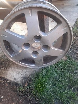 vând un set jenți din aliaj demontate de pe un Mitsubishi  - imagine 4