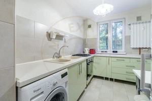 3 camere etaj 1 din 4 Parcul Moghioros