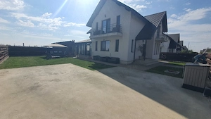 Vanzare casa 5 camere, parter+etaj+pod | 175.000 EUR - imagine 2
