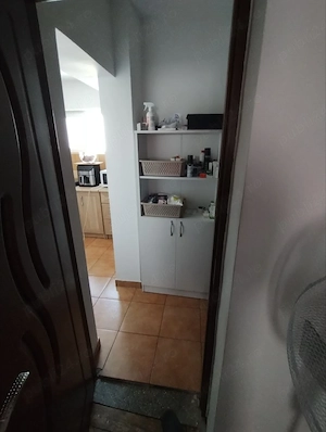 Vand Apartament Bloc Caramida,Razboieni,2 Camere Decomandat,Centrala Noua pe Cupru  - imagine 3