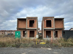 Proprietar, Casă de vânzare în Săcălaz,langa cartierul Primaverii  - imagine 8
