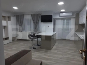 Spre închiriere apartament 2 camere, etaj 3, zona Calea București