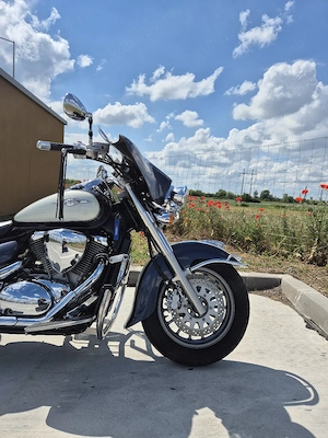 Suzuki VL 800 - imagine 2