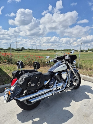 Suzuki VL 800 - imagine 3