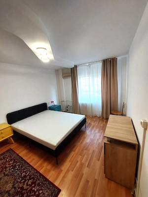 Garsoniera spatioasa 5 min M Obor