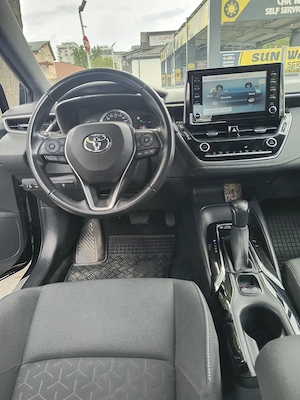 Toyota Corolla 1.8 hibrid 2021 - imagine 7