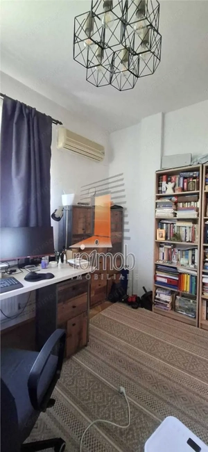 Apartament 3 camere, etajul 2 4, zona Foisorul de foc - imagine 2