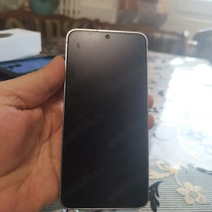Pachet Samsung Galaxy S24 + Galaxy Watch 8 - Stare impecabilă (Accesorii incluse)