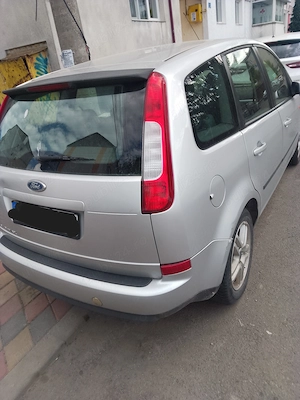 Vând Ford Focus C-MAX, an 2005, motor 1.8 benzină, 125 CP. O mașină spațioasă, ideală pentru familie - imagine 6