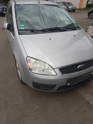 Vând Ford Focus C-MAX, an 2005, motor 1.8 benzină, 125 CP. O mașină spațioasă, ideală pentru familie - imagine 3