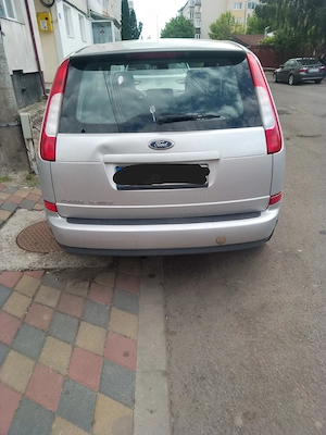 Vând Ford Focus C-MAX, an 2005, motor 1.8 benzină, 125 CP. O mașină spațioasă, ideală pentru familie - imagine 4