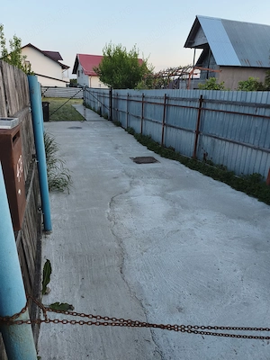 Vând teren 500mp cu casa tip anexa și utilități băgate Smeura , Olteni  - imagine 3