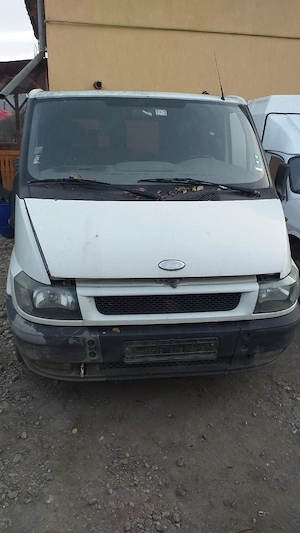 dezmembrez ford transit 2004