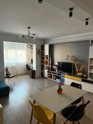 Apartament cu 3 camere la etajul 1 la intrare in Giroc. - imagine 3