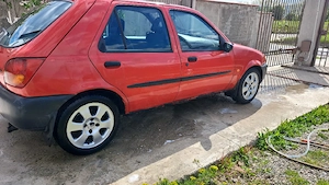 Vand Ford Fiesta