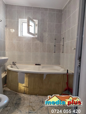 Apartament 3 camere decomandat de vânzare   Micro 16 - imagine 8