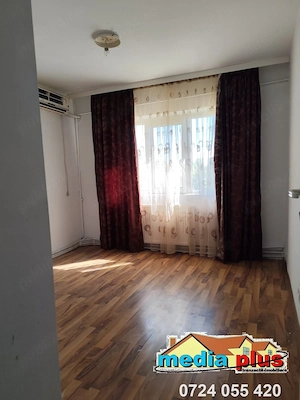 Apartament 3 camere decomandat de vânzare   Micro 16 - imagine 7
