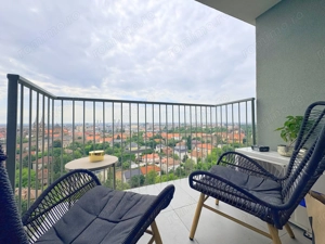 Apartament modern, luminos, cu vedere panoramică superbă asupra orașului