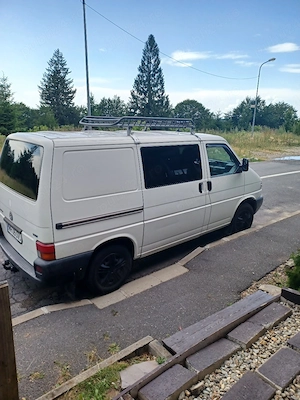 Vând vwt4 