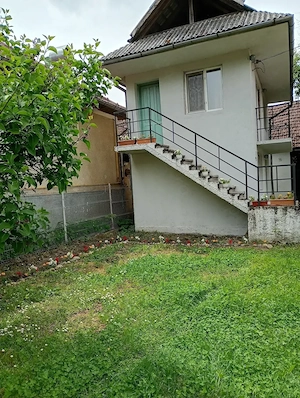 Vând casă in Comuna Ulmeni sat Chelinta