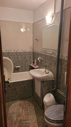 Inchriez Ap 3 camere Tomis Nord - imagine 3