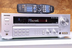 Receiver statie Kenwood KRF-V8060D,6 x 100W,Phono Input+ Telecomandă.