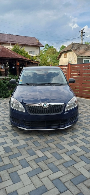 Skoda Fabia 2011 - imagine 2
