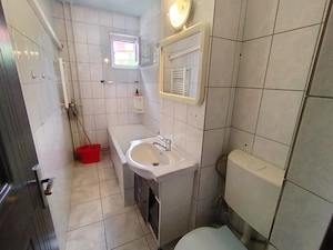 Închiriez apartament  - imagine 10