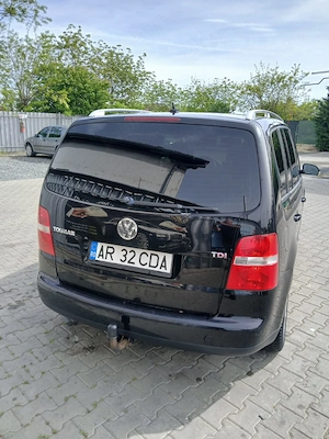 VW Touran 1.9 TDI an 2004, 7 LOCURI !  - imagine 3
