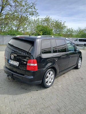 VW Touran 1.9 TDI an 2004, 7 LOCURI !  - imagine 4