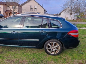 Vând Renault Laguna Inițiale 