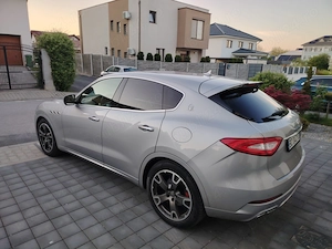 Maserati levante  - imagine 3