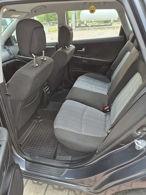 Kia Ceed 2011 Facelift Benzina 1.4 Mpi, 90 CP, EURO 5 - imagine 9