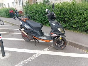 Scuter  2 timpi 
