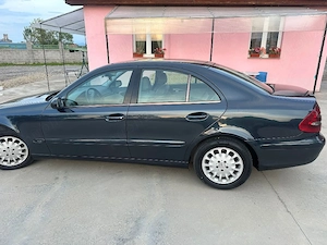 Mercedes Benz E200 CDI  - imagine 2