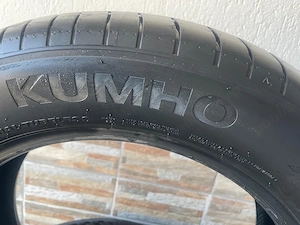 Anvelope 235 55 R18 Vara Kumho - imagine 3