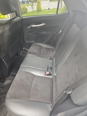 Toyota Auris 1.8 hybrid  - imagine 7